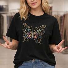 Plus Size Women's Cotton T-Shirt, M-5XL, Loose Fit, Short Sleeve, Round Neck, Sparkly Butterfly Print With Rhinestones, Casual Loose Top For Everyday Wear, Basic T-Shirt With Colorful Crystal Embellishments, Soft And Comfortable Fabric, Plus Size Clothing Suitable For Spring, Summer And Autumn. - 黑色 - 查看 1