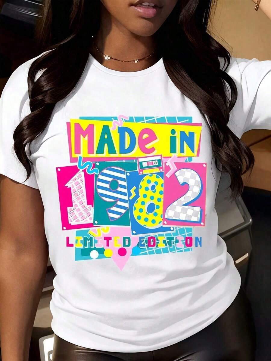 TrendyFashion Women's Short-Sleeved T-Shirt With Round Neck And Loose Fit, Made In 1982, Limited Edition With Graphic Print, Ideal For Everyday Wear And Retro Style Outfits. - 白色 - 查看 1
