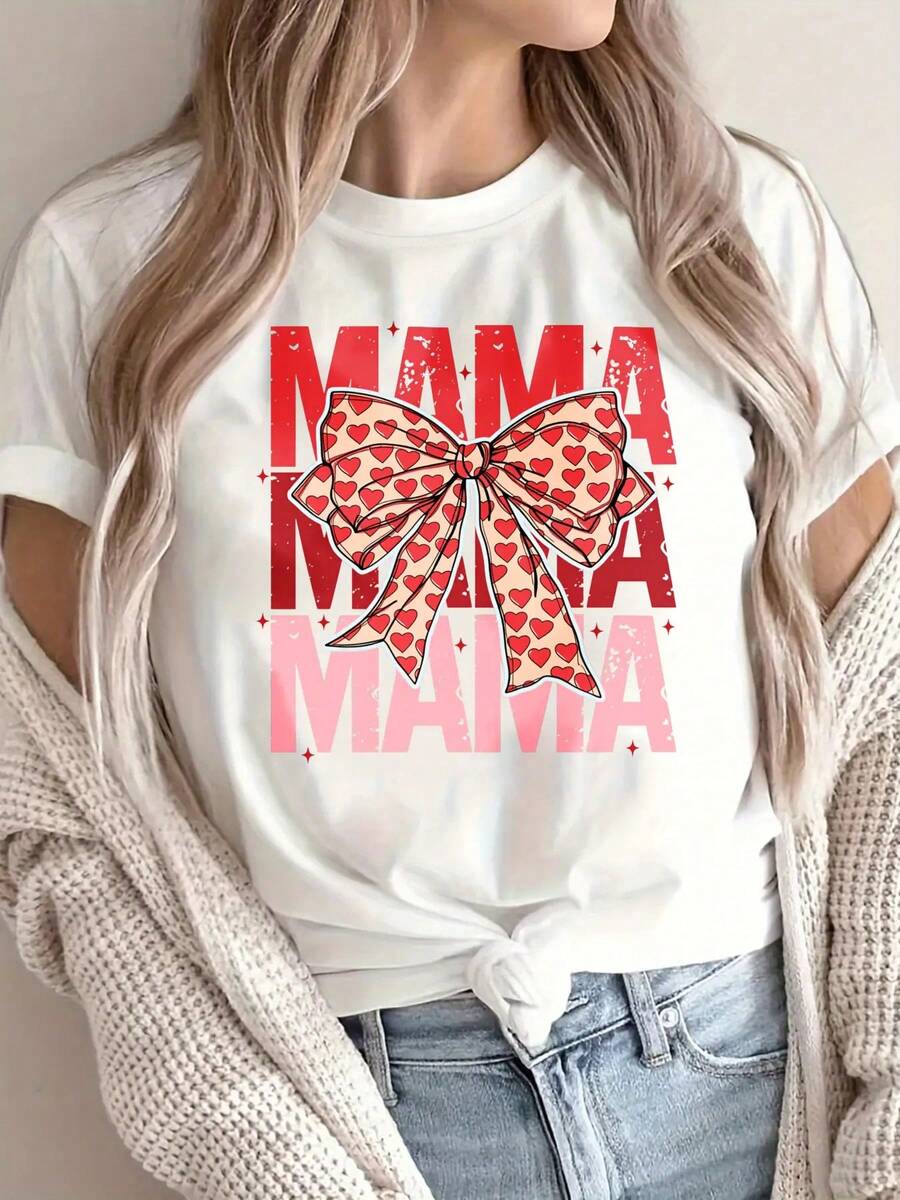 Camiseta Retro para Mamá de Talla Grande - Estampado Gráfico MAMA con Diseño de Lazo en Forma de Corazón, Cuello Redondo y Manga Corta, Ropa Casual de PrimaveraVerano Lavable a Máquina, Confort Diario, Tejido No Transparente - Blanco - Ver 1