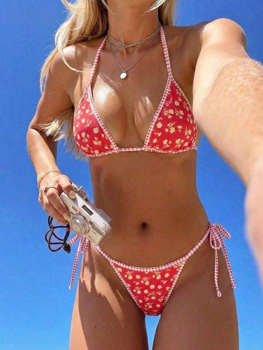 Conjunto de bikini de 2 piezas con estampado floral diminuto y escote halter para vacaciones y playa - Rojo - Ver 1