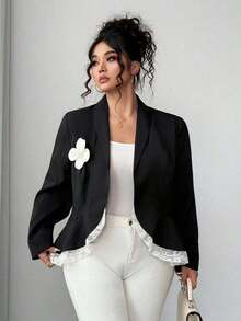 Colección de elegancia extravagante (Vibraciones de "¡Ay de mí!")(Estética del miércoles) Blazer de moda elegante con parches de encaje y flores 3D para mujeres - Negro - Ver 3
