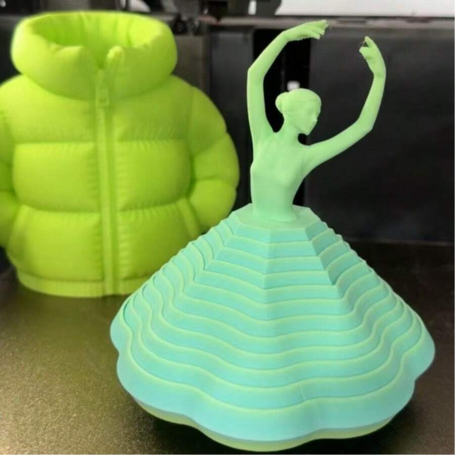 Obsequio de ilusión óptica 3D plegable, decoración navideña creativa, coleccionable para amantes de la danza, base giratoria, material de plástico duradero, torre poligonal de zanahoria, pequeño regalo curativo, decoración de oficina y hogar, perfecto para el Día de la Madre, Navidad y Halloween, adorno de baile de escritorio