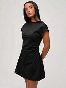 Vestido corto casual de mujer de punto de unicolor con cuello redondo, manga corta y cordón lateral - Negro - Ver 4