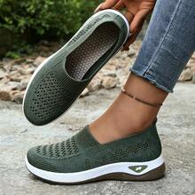 Women's Lightweight, Thickened, Soft-Soled Walking Shoes; Summer Knitted, Breathable Casual Shoes; Versatile Loafers Available In Multiple Colors.Slip-On Sneakers - Green - View 2