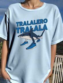 Camiseta mujer de manga corta, estampado divertido y bonito de tiburón y letras, diseño costero, cuello redondo cómodo, top casual deportivo adecuado para primavera y verano - Celeste - Ver 1