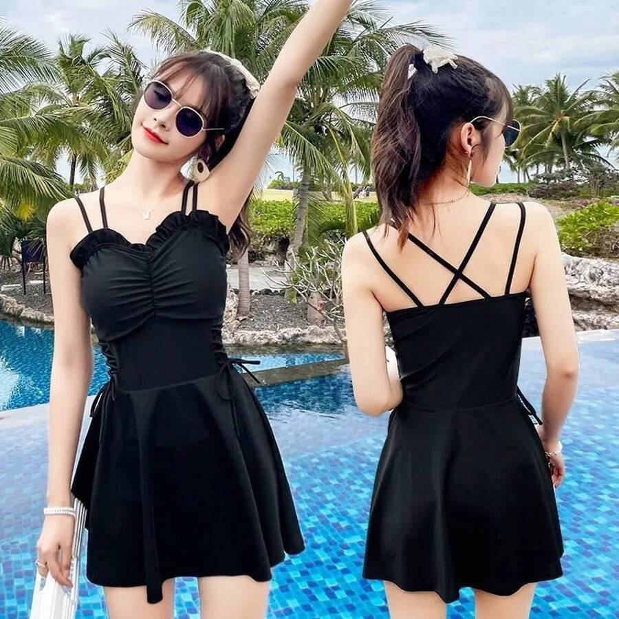 Elegante Traje de Baño de Una Pieza Negro con Tirantes Finos, Cuello con Volantes, Cordón Lateral y Espalda Cruzada, Traje de Baño Modesto - Negro - Ver 1