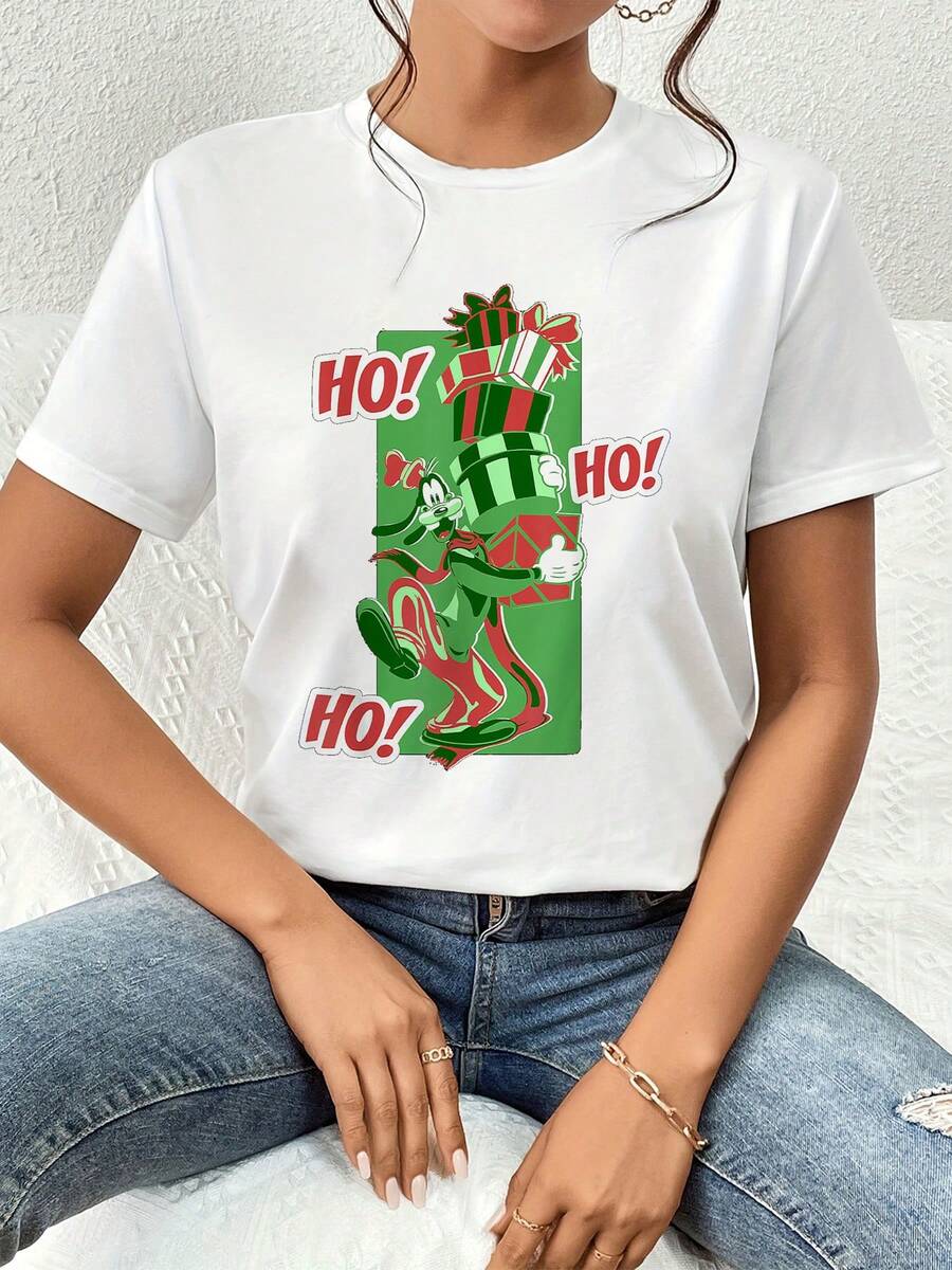Cheerful Figure With A Smiling Character Holding A Tower Of Colorful Gifts, Conveying A Festive Christmas Spirit Full Of Positive Energy And Fun. Soft And Comfortable Women's T-Shirt For Everyday Wear. - 白色 - 查看 1