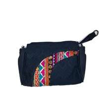 Trousse de toilette Koroshi UNIQUE / UNE COULEUR UNI Dotée d'une fermeture éclair pratique, elle est parfaite pour organiser vos articles essentiels en voyage ou au quotidien. - Noir - Voir 2