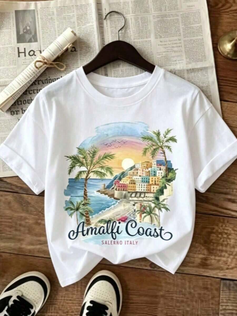 Camisetas gráficas para mujer - Camiseta con estampado de la Amalfitana de Italia - Suave, transpirable, ligera, de cuello redondo, manga corta, con estampados vibrantes de puestas de sol en la playa italiana de Salerno, palmeras y coloridas ciudades costeras - Ropa casual para vacaciones y viajes, recuerdo 2026 - Esencial de verano acogedor y casual - Camisetas de algodón para mujer - Blanco - Ver 1