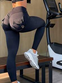 Pantalones deportivos de cintura alta con bolsillos elásticos y pliegues en las caderas, leggings de secado rápido para entrenamiento físico - Negro - Ver 9