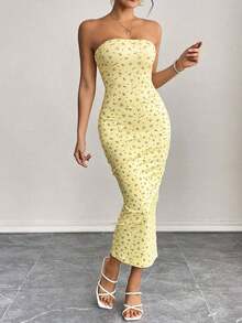 Vestido de tirantes ajustado con estampado floral ditsy en rosa de verano - Amarillo claro - Ver 7