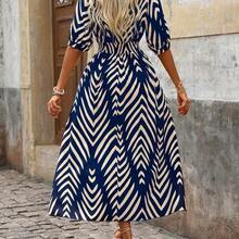 New Contrast Color Geometric Print V-Neck Ruched Waist Flared Hem Dress For Women, Suitable For Commuting, Vacation, Autumn - Naranja - Ver 3