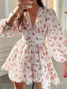 Short Dress With Printed Lace V-Neck, Sweet And Elegant European Style, New Spring Collection For Women - Pink - View 3