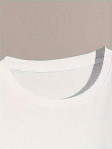Camiseta Casual Talla Grande - Camiseta Casual de Manga Corta con Cuello Redondo para Mujer - Estampado Geométrico de X y Corazones, Top de Verano con Detalles en Rojo y Rosa, Lavable a Máquina, Ajuste Cómodo, Camiseta Blanca para Regalo del Día de la Madre, Atuendo Casual y Divertido, Camisetas para Mujer, Comodidad Diaria, Ropa Casual Moderna, Camiseta de Ajuste Cómodo, Top Versátil, Diseño, Material Suave, Top Estampado, Para Amantes de la Moda, 100% Algodón, Duradera - Blanco - Ver 3