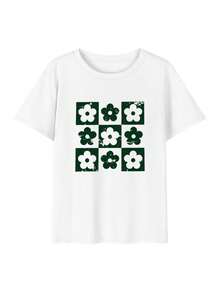 Esta camiseta de manga corta y cuello redondo, de corte holgado, es ideal para el verano. Presenta un divertido y elegante estampado floral a cuadros de estilo retro. Perfecta para vacaciones, la oficina, salidas, el día a día, citas, fiestas, reuniones y para un look urbano. Una prenda versátil de estilo casual y deportivo, también un regalo ideal para diversas ocasiones. - Blanco - Ver 2