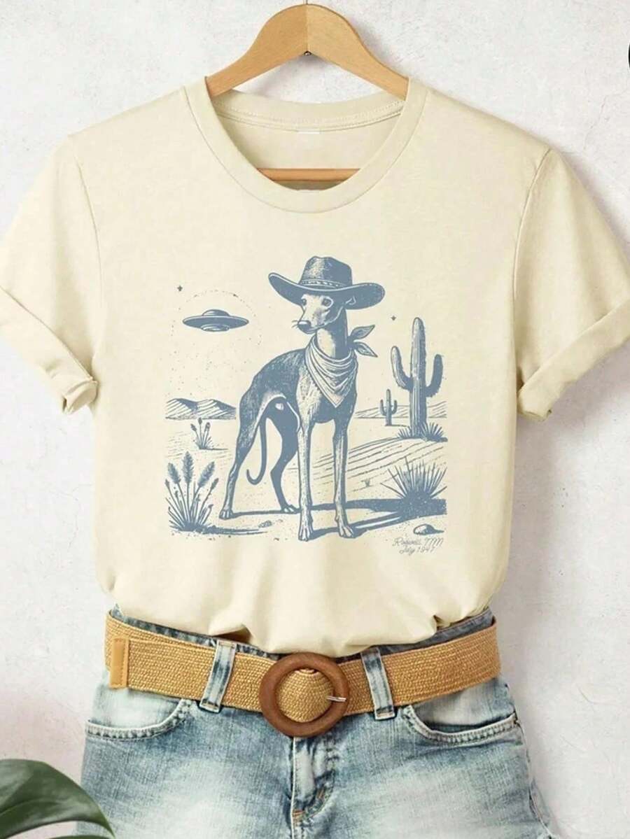 Camiseta de manga corta para mujer con estampado de perro vaquero con sombrero en el desierto, cuello redondo, ideal para uso diario, salidas casuales, actividades de fin de semana y vacaciones, estilo casual y retro, perfecta para primavera y verano. Envío en México. - Albaricoque - Ver 1