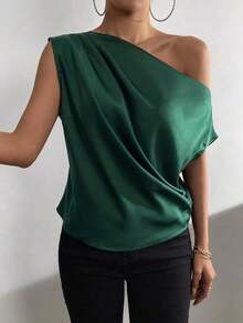 Blusa de satén con cuello asimétrico y hombro descubierto - Verde Oscuro - Ver 3