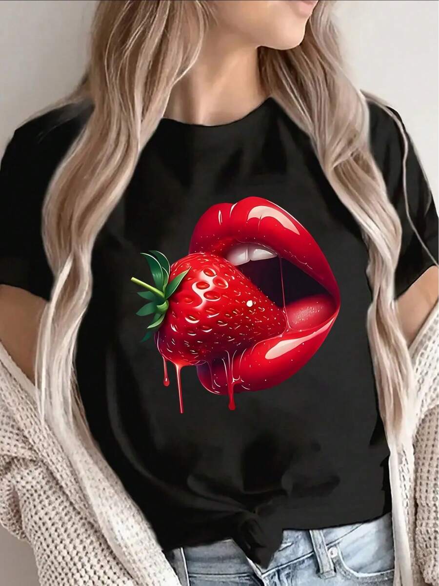 Women's T-Shirt: This Lightweight And Durable Short-Sleeved T-Shirt Features A Strawberry Lips Design, Making It Perfect For Casual Outings, Dinners, Or Home Wear, Offering A Comfortable Fit And Stylish Design. - 黑色 - 查看 1
