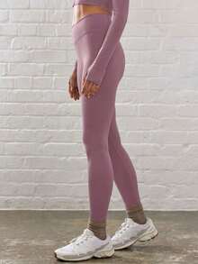 Sport Leggings ajustados de cintura contorneada y cruzada para actividades, pádel, tenis, pickleball, gimnasio, fitness, pilates y uso casual diario - Púrpura malva - Ver 3