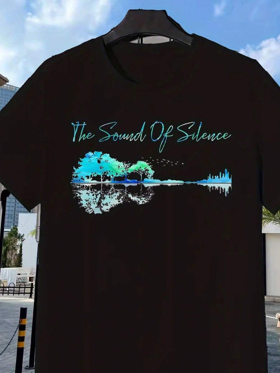 Men's Short-Sleeved Crew Neck T-Shirt, Graphic Tee With Tree Design And Urban Silhouette, Summer Casual Top, Black. With A Crisp, Streamlined Cut, This Garment Creates A Clean And Dynamic Look. Its Relaxed Yet Flattering Silhouette Suits All Body Types, Offering A Style That Is Both Casual And With A Touch Of Elegance. - 黑色 - 查看 1