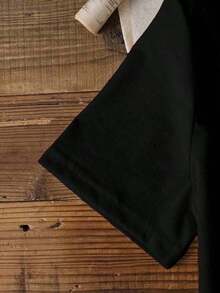 100% algodón puro, transpirable y agradable para la piel. Diseño clásico de cuello redondo, corte ajustado y adecuado para todo tipo de cuerpos. Estampado de moda con estilo minimalista y de alta calidad. Diseño unisex perfecto para conjuntos de pareja, ideal para el transporte diario, citas, ocio y ropa urbana - versátil y atemporal. - Negro - Ver 3