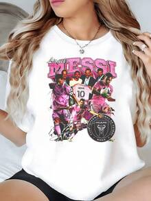 Jugadores de fútbol en uniforme rosado simbolizando pasión energía y movimiento con balón y emblema deportivo mostrando fuerza y espíritu competitivo camiseta de mujer casual moderna cómoda - Blanco - Ver 8