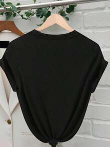 Women's Loose-Fitting T-Shirt With A Round Neck And Exquisite Print. Soft And Breathable Fabric, Comfortable To Wear, And Short Sleeves. Casual And Relaxed Fit, Versatile Style. Made From High-Quality 100% Pure Cotton (200 G). - 黑色 - 查看 2