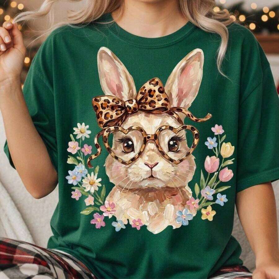 Unique Piece, Hand-Painted Easter Bunny, Leopard Print Bow, Floral Design, Intense Colors, Multiple Color Options, Women's Summer Casual T-Shirt, Vacation Style, Book Themed T-Shirt, Fun Prints, Music Festival, Easter, Teacher's Day. - 多色 2 - 查看 1