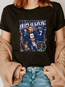 Players In Action Symbolize The Passion And Energy Of Football, Showcasing Unity, Effort, And Sporting Triumph. A Modern, Casual Women's T-Shirt For Sports Fans. - 黑色 - 查看 8