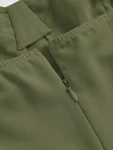 Vestido de tirantes unicolor de muslo con abertura - Verde militar - Ver 4
