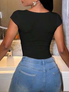 Body ajustado y sexy con escote bajo y acanalado para mujeres - Negro - Ver 2