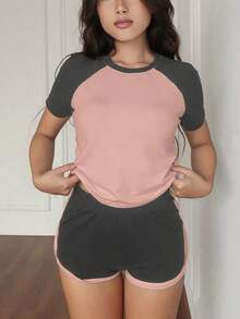 Conjunto de pijama informal de 2 piezas con mangas raglán de color contrastante - Rosa - Ver 4