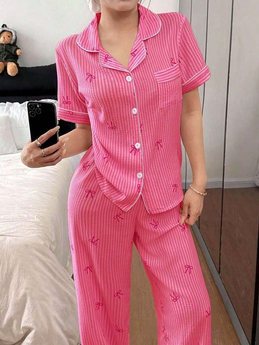 Conjunto de pijama para mujer con estampado de lazo a rayas en rosa, de manga corta y cuello solapa - Rosa Fucsia - Ver 1