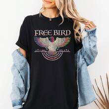 Camiseta Free Bird, Camiseta de la banda , Camiseta de banda de estilo vintage, Camiseta de música retro, Camiseta de banda de rock, Camiseta de cuello redondo para mujer, Camiseta casual versátil y cómoda de algodón. - Negro - Ver 7