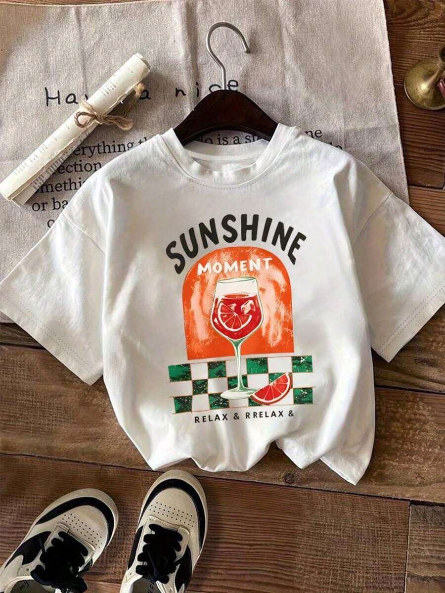Camiseta de manga corta con cuello redondo para mujer, con estampado, hecha de tela de algodón puro. Cuello redondo clásico y minimalista, versátil y adecuado para todas las formas de cuerpo. Perfecto para citas, desplazamientos diarios y salidas informales. - Blanco - Ver 1