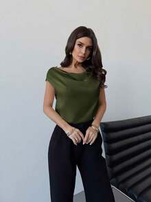 Blusa de satén elegante y chic de color albaricoque con cuello asimétrico plisado y sin mangas, adecuada para citas, bodas, ir a trabajar, primavera/verano - Verde militar - Ver 5
