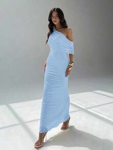 Vestido de mujer de unicolor con hombros asimétricos - Celeste - Ver 3