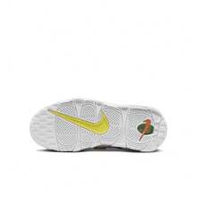 Nike 耐克青少年款 Air More Uptempo BG 休闲中帮运动鞋 FJ4624-100 - 彩色 - 查看 4