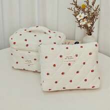 Stylish Quilted Strawberry Dot Design Makeup Pouch, A Fashionable And Portable Storage Solution. This Multifunctional Bag Offers Ample Space For Travel Essentials, Including Toiletries, A Tote For Your Phone, And Compartments For Coins And Small Items - Multicolor - View 3