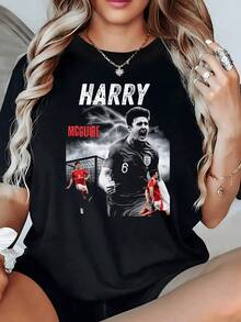 Thunderstorm Over The Football Field With Energetic Player Showing Passion And Sporting Strength; Modern, Comfortable Casual Women's T-Shirt For Everyday Wear - 黑色 - 查看 1