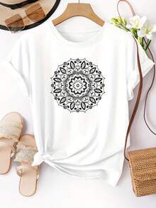 Women's Casual Crew Neck T-Shirt With Intricate Mandala Floral Print, Short Sleeve, Medium Stretch Fabric - All Season Comfort, Sizes S-XXL, Women's T-Shirts - 白色 - 查看 1