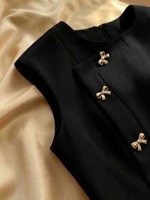 Top sin mangas para mujer con cuello redondo, cintura ceñida y lazo metálico - Negro - Ver 6