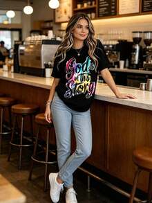 God Is In This Story Christian T-Shirt, Graphic Tee With Religious Statement Of Faith For Women, Inspirational Message, Spiritual Gift For Her, Church Clothing, Blouses For Women - 黑色 - 查看 3