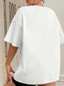 Women's Short-Sleeved T-Shirt, 100% Cotton, With Butterfly Print And Spanish Text. Casual Style For Church, Soft And Stretchy Fabric, Round Neck, Machine Washable, Comfortable Style For All Four Seasons, Suitable For Spanish Students And Bible Study, Sporty And Smart Style, With The Spanish Phrase "DEJAME QUIÉ DIOS To TRANSFORME" (Let Me Be Transformed By God) And Butterfly Design. Loose And Comfortable Set For Spring And Summer. Leisure - 白色 - 查看 4