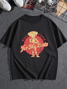 Figura de vaquera alegre sobre fondo rojo que transmite energía positiva y encanto divertido con mensaje que celebra la confianza femenina y amor por las botas camiseta de mujer  cómoda y casual para uso diario - Negro - Ver 3