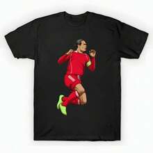 Virgil Van Dijk T-Shirt (2) unisex de la de algodón puro de alta densidad de 220 g. C-AmiS-eta uniS-ex 100 % aL-Godón de - Tejido de alta densidad. Apta para todo tipo de perS-onas, ya sean mujeres o hombres. Tejido duradero de alta C-Alidad apto para todas las estaciones, suave al tacto pero duradero. Tops transpirables. Conjuntos de otoño para mujer. Conjuntos de vaC-Aciones para mujer. Disfraz de Halloween para mujer. - Negro - Ver 6