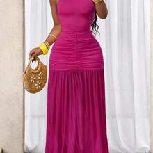 BamGlam Women's Solid Color Pleated Dress With Halter Neck , Beach Vacation Outfits For Women , Vacation Outfits Women  , Holiday Outfits For Women  , Vacation  , Holiday  , Summer Holiday Outfits , Holiday Outfits  , Vacation Outfits For Women Beach Vacation Outfits For Women , Summer , Summer Clothes  , Summer Outfits For Women , Summer Outfits ,  Summer Outfit For Women - Rosa Fucsia - Ver 1