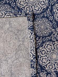 1 pieza Camino de mesa rectangular floral azul vintage, estilo granja, tela decorativa lavable para mesa de comedor, mesa de café, aparador, gabinete, decoración de mesa, adecuado para reuniones campestres, picnics, fiestas, festivales, todas las estaciones, primavera/verano - Hortensia azul - Ver 2