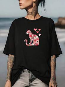 Designed For Modern, Stylish, And Comfortable Women. This Soft 180g T-Shirt Features A Floral Cat And Heart Design, Perfect For Family Gatherings Or Corporate Events. A Creative Gift Idea For Cat Lovers, This Special Valentine's Day Edition Is Made With Premium Soft And Breathable Fabric, Designed For All-Day Comfort And Versatile Everyday Wear, Ideal For Casual Outings. - 黑色 - 查看 1