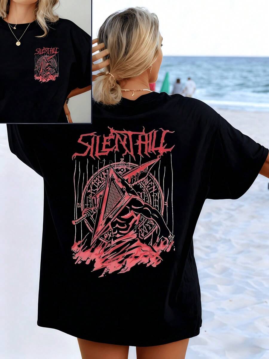 Powerful Figure With Warrior Covered By A Triangular Helmet, Symbol Of Strength And Mystery, Amidst Red Flames That Evoke Courage And Resilience. Women's Double-Sided Print T-Shirt, Casual And Modern For Summer - 黑色 - 查看 1